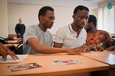 Students of Yugra State University organized an international meeting